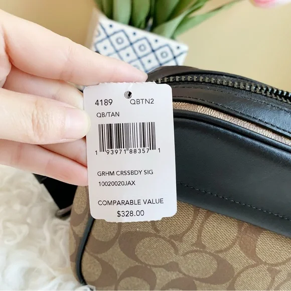 Coach GRAHAM CROSSBODY IN SIGNATURE CANVAS - Picture 9 of 10